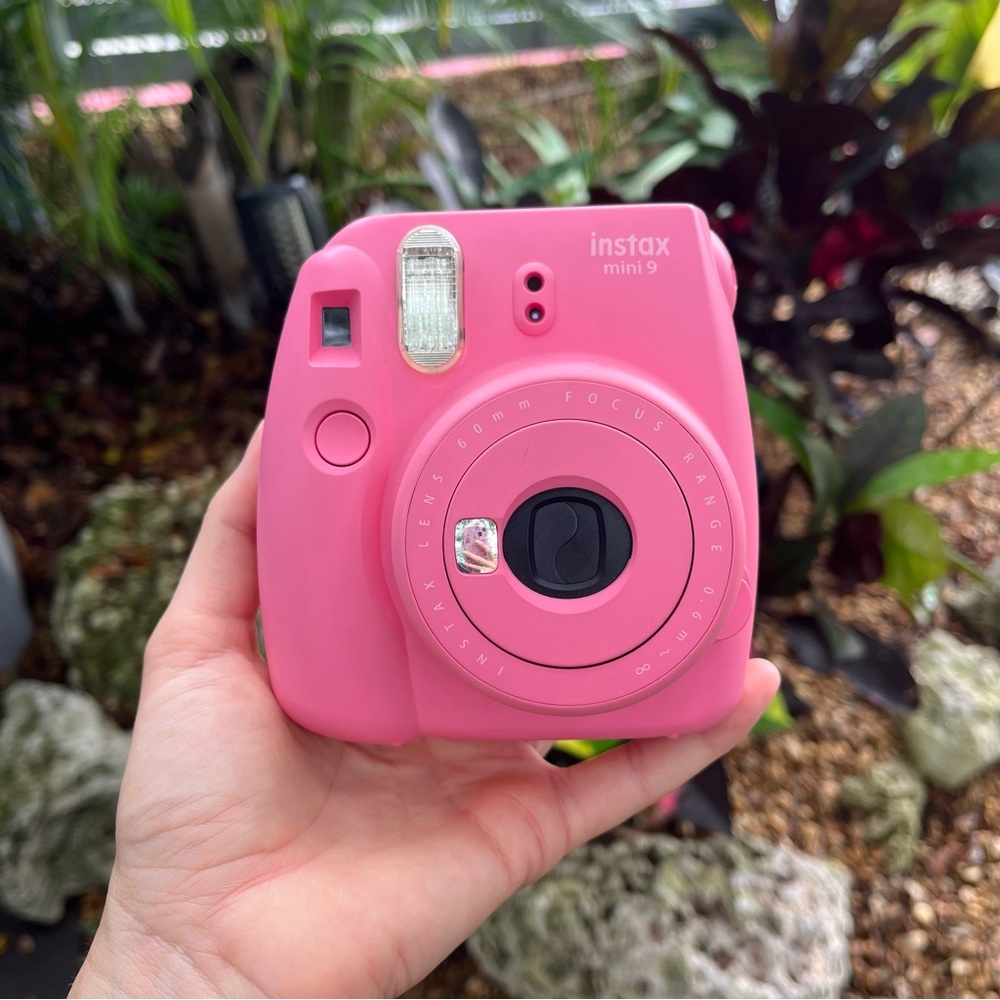 Instax Mini 9 Camera with Case, Bright Pink. Fully functioning.